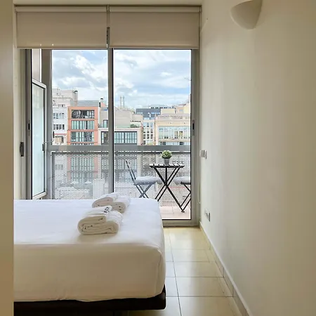 Unique Pau Claris Con Piscina Lejlighed Barcelona