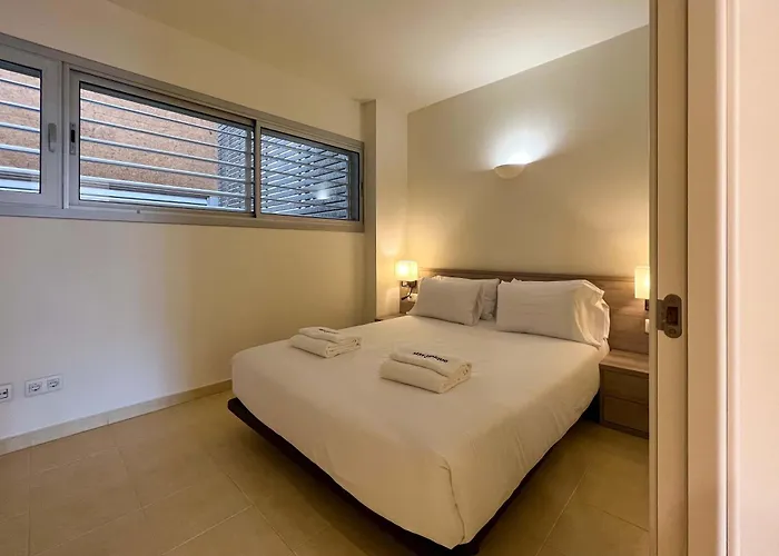 Apartamento Unique Pau Claris Con Piscina Barcelona